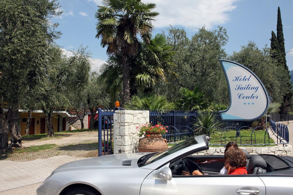 Hotel Sailing Center Malcesine Kültér fotó