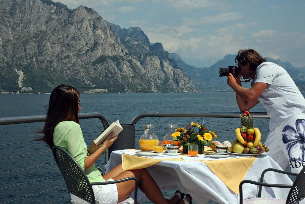 Hotel Sailing Center Malcesine Kültér fotó
