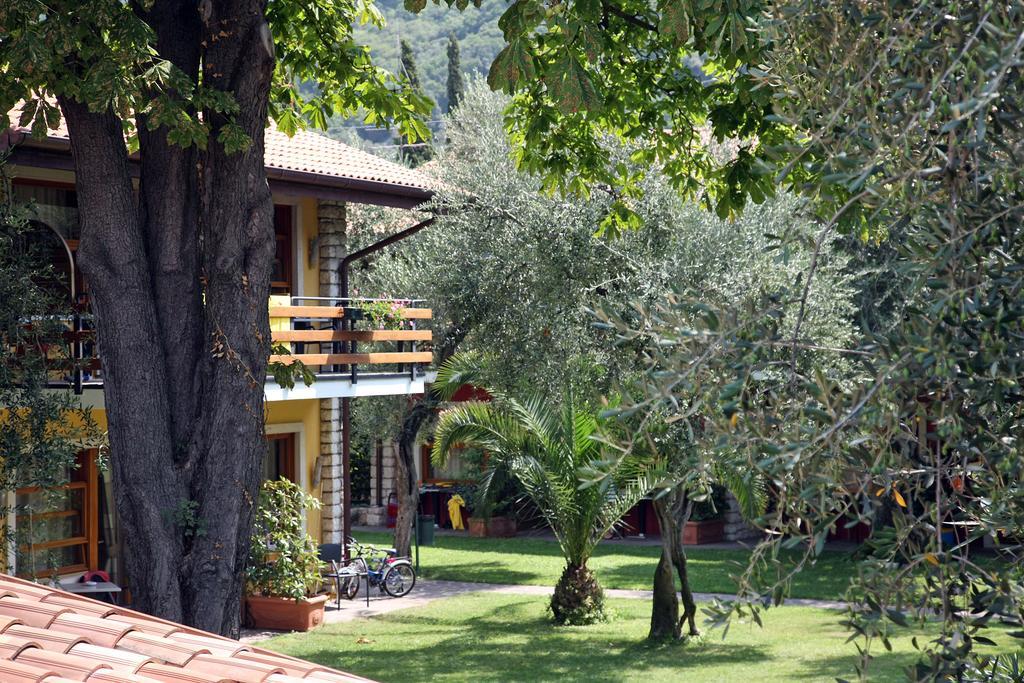 Hotel Sailing Center Malcesine Kültér fotó