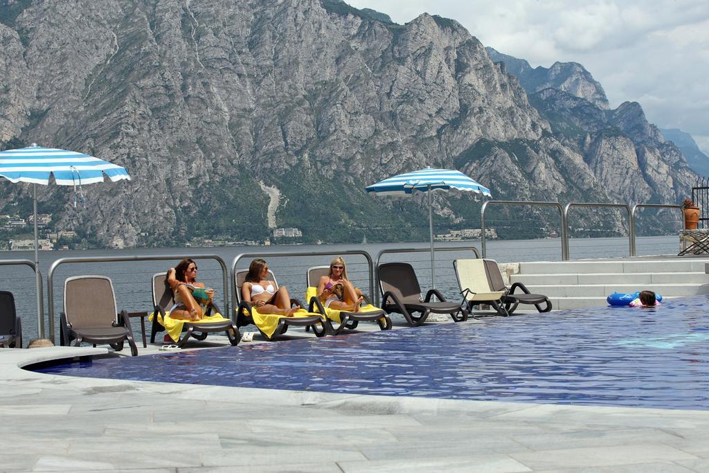 Hotel Sailing Center Malcesine Kültér fotó